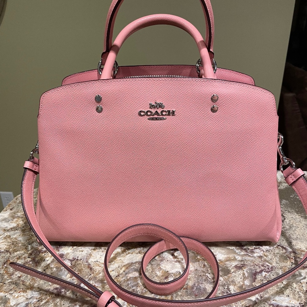 Coach Lillie Carryall Women’s Handbag Tote - Pink